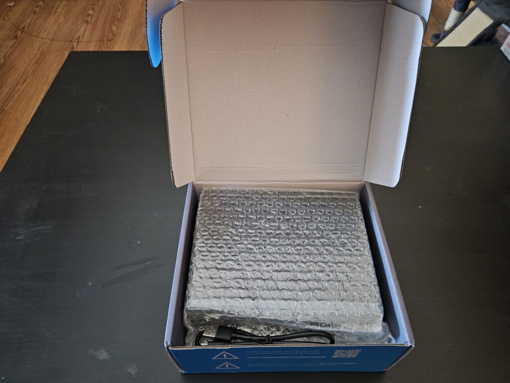 miniFCU unboxing 2