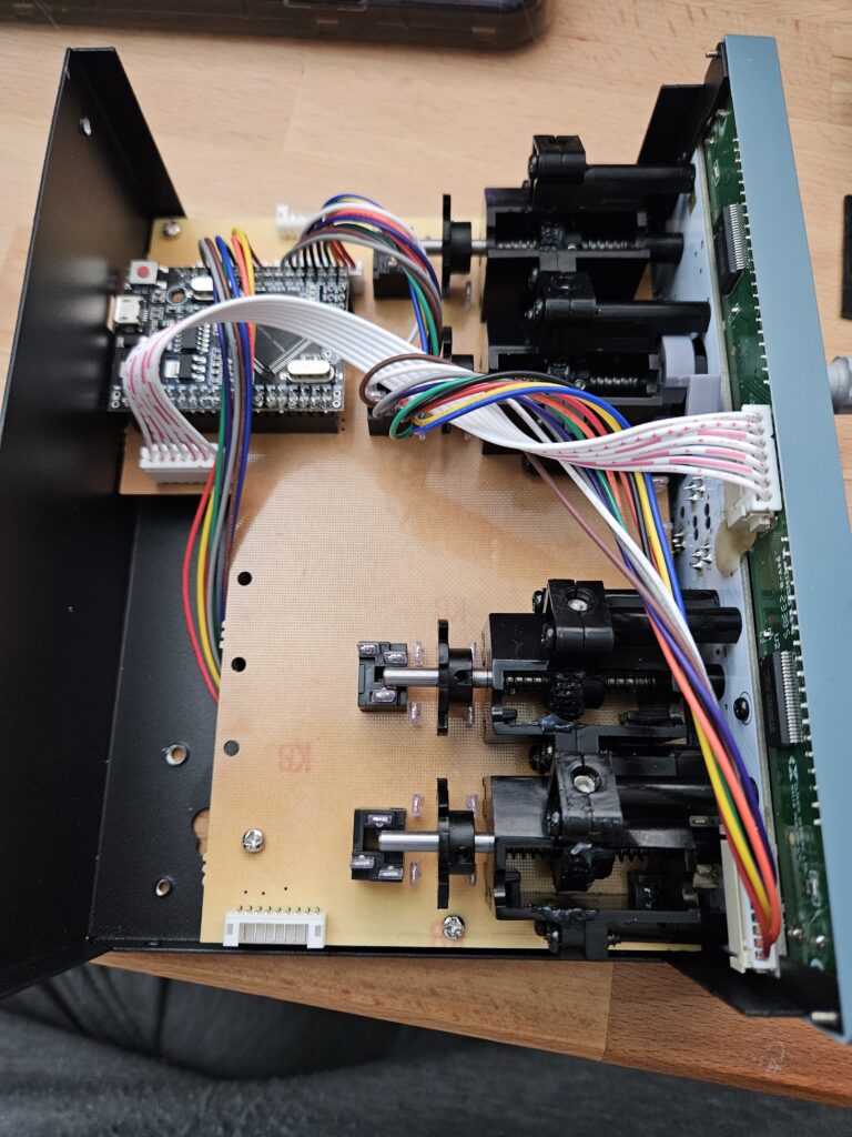 miniFCU Internals 1