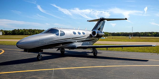 Citation Mustang to compare with Phenom 100