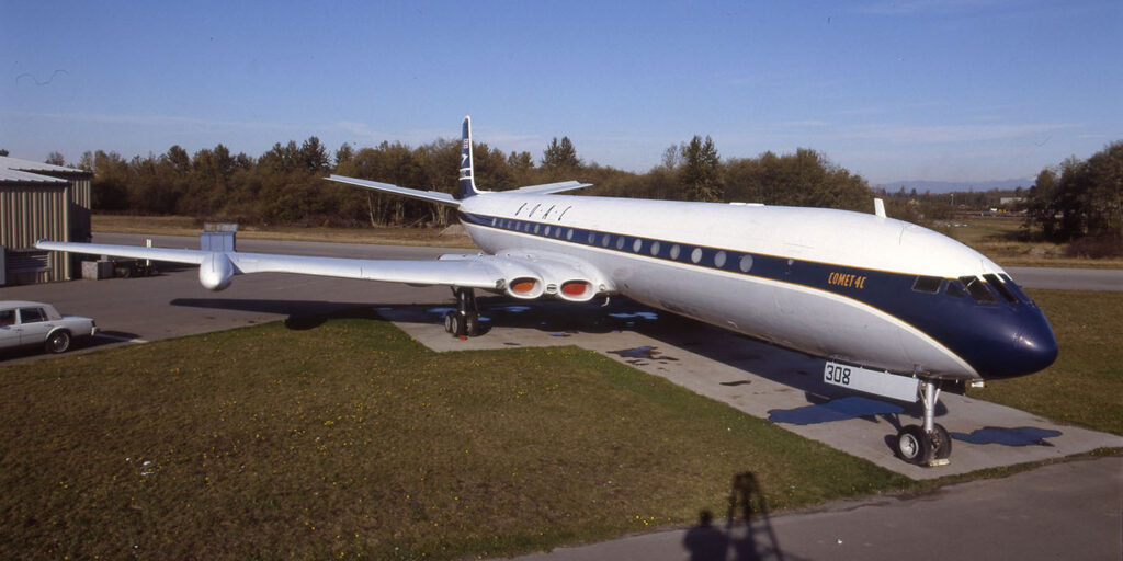 de Havilland DH106 Comet Mk 4C