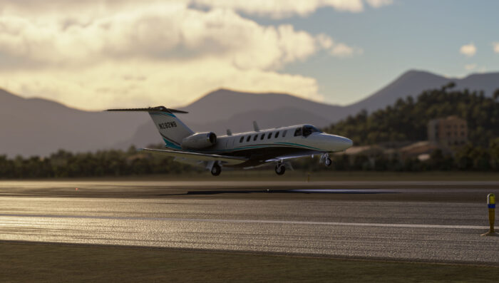 LivToAir Cessna Citation CJ3+ Shot with mountains in view