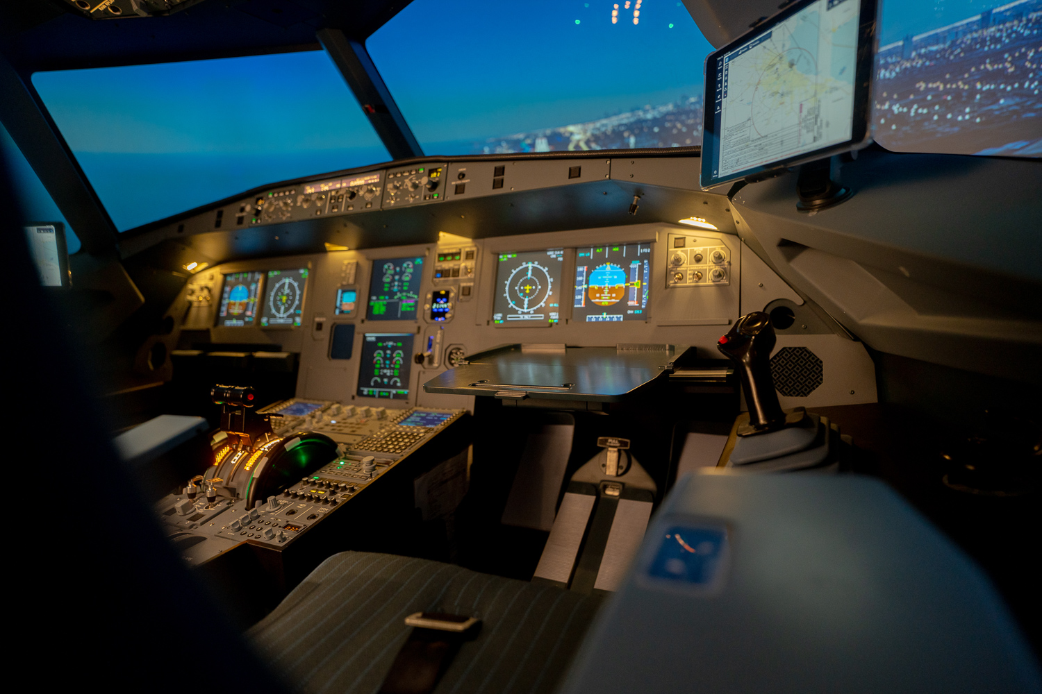 Toliss Professional Software. A320 Simulator Cockpit