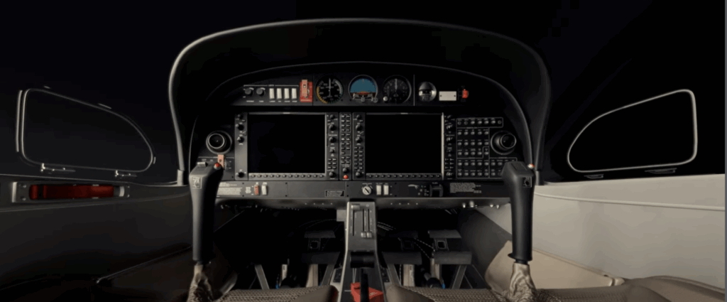 COWS DA40-NG cockpit
