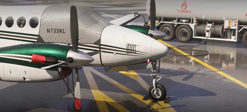 Carenado B200 engine and propeller detail with ground equipment in MSFS 2024
