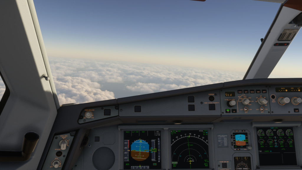 Aerosoft/ToLiss A340-600 MSFS 2024 cruising cockpit